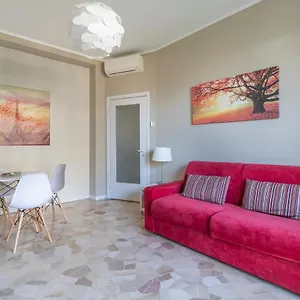 Altido Trendy Flat With Balcony, Easy Access To Centre Milano