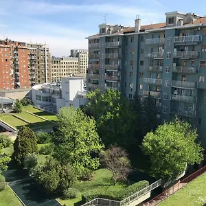 Feel@home Apartment+rooms Milano